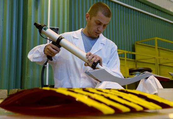 Manufacturing torches for Sochi 2014 Olympic relay