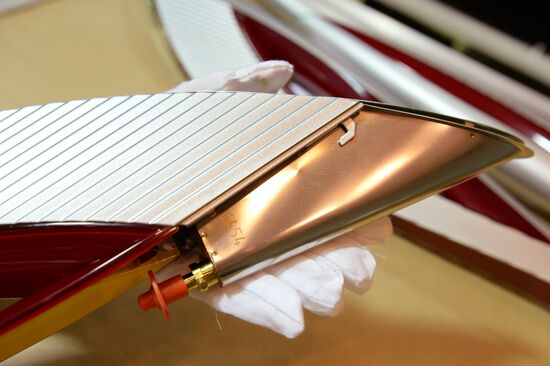 Manufacturing torches for Sochi 2014 Olympic relay