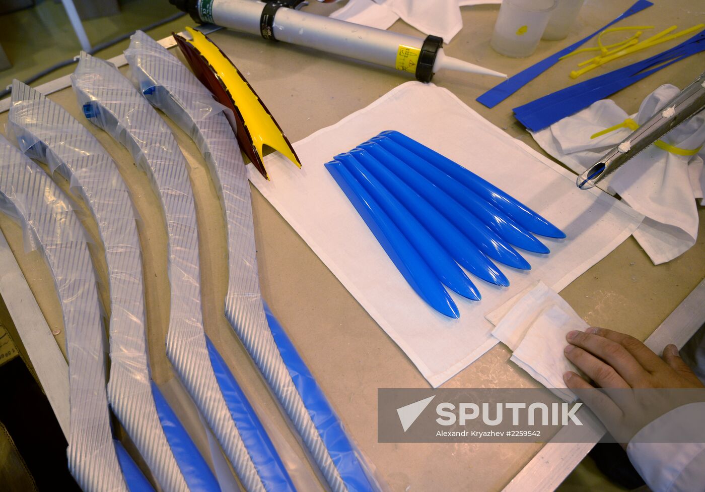 Manufacturing torches for Sochi 2014 Olympic relay