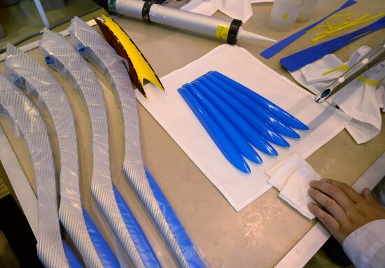 Manufacturing torches for Sochi 2014 Olympic relay