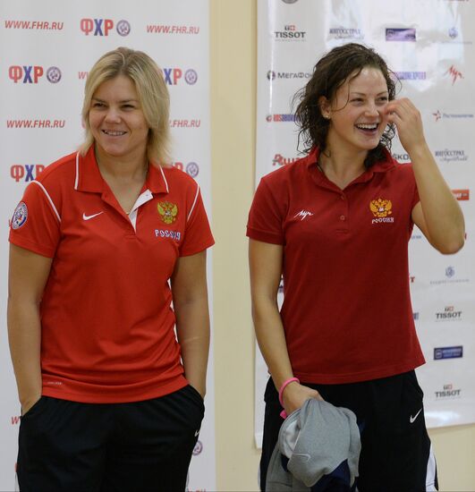 Hockey. Russian women's national team's friendly match
