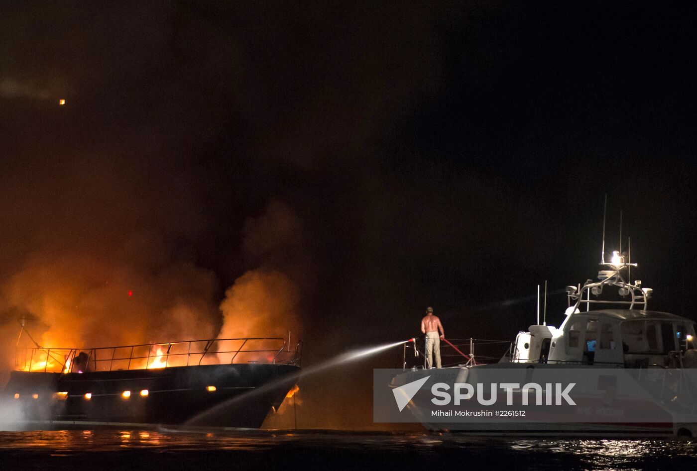 Fire on a yacht in Sochi