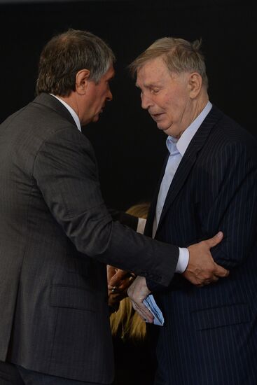Farewell ceremony for hockey coach Vasily Tikhonov