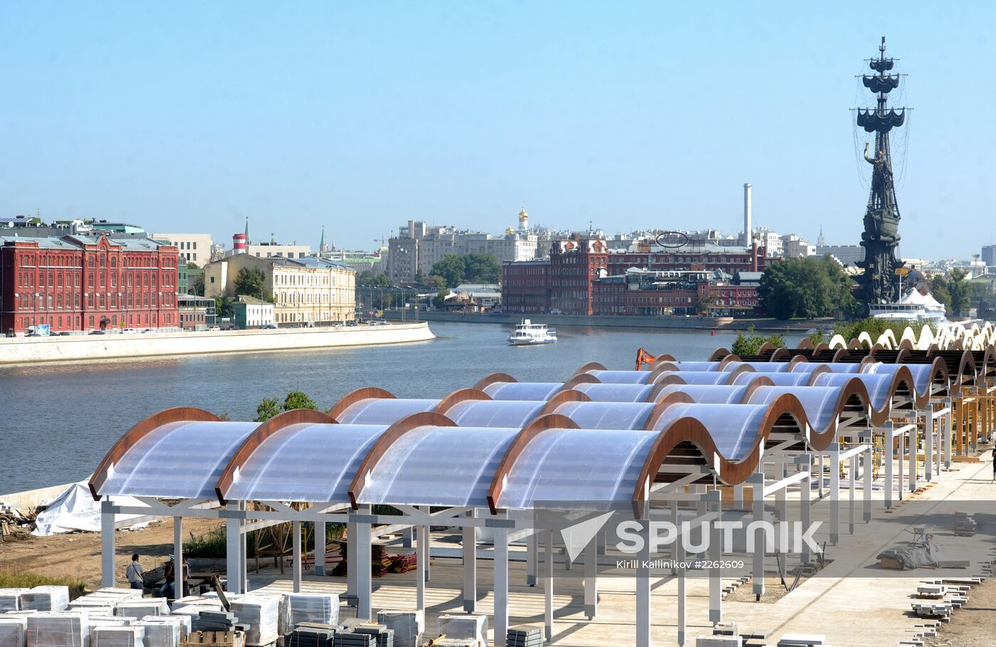 Reconstruction of Krymskaya Quay in Moscow