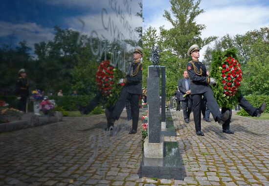 13th anniversary of Kursk submarine explosion