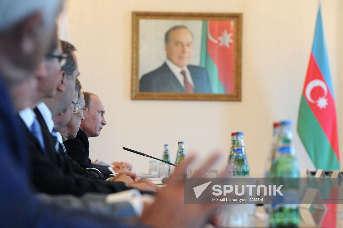 Vladimir Putin visits Azerbaijan