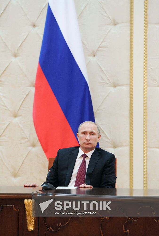 Vladimir Putin visits Azerbaijan