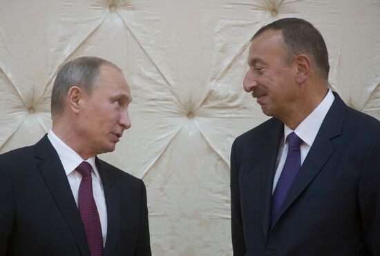 Vladimir Putin visits Azerbaijan