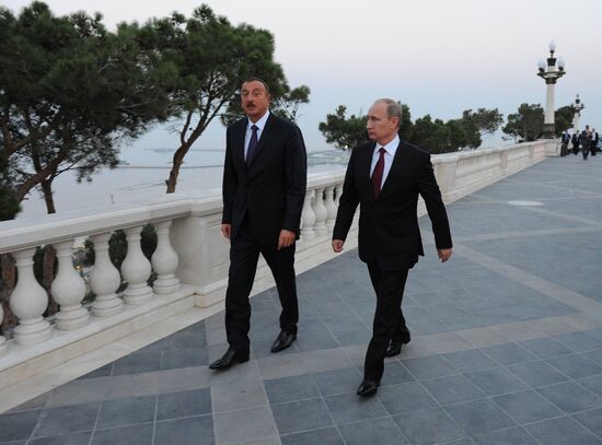 Vladimir Putin visits Azerbaijan