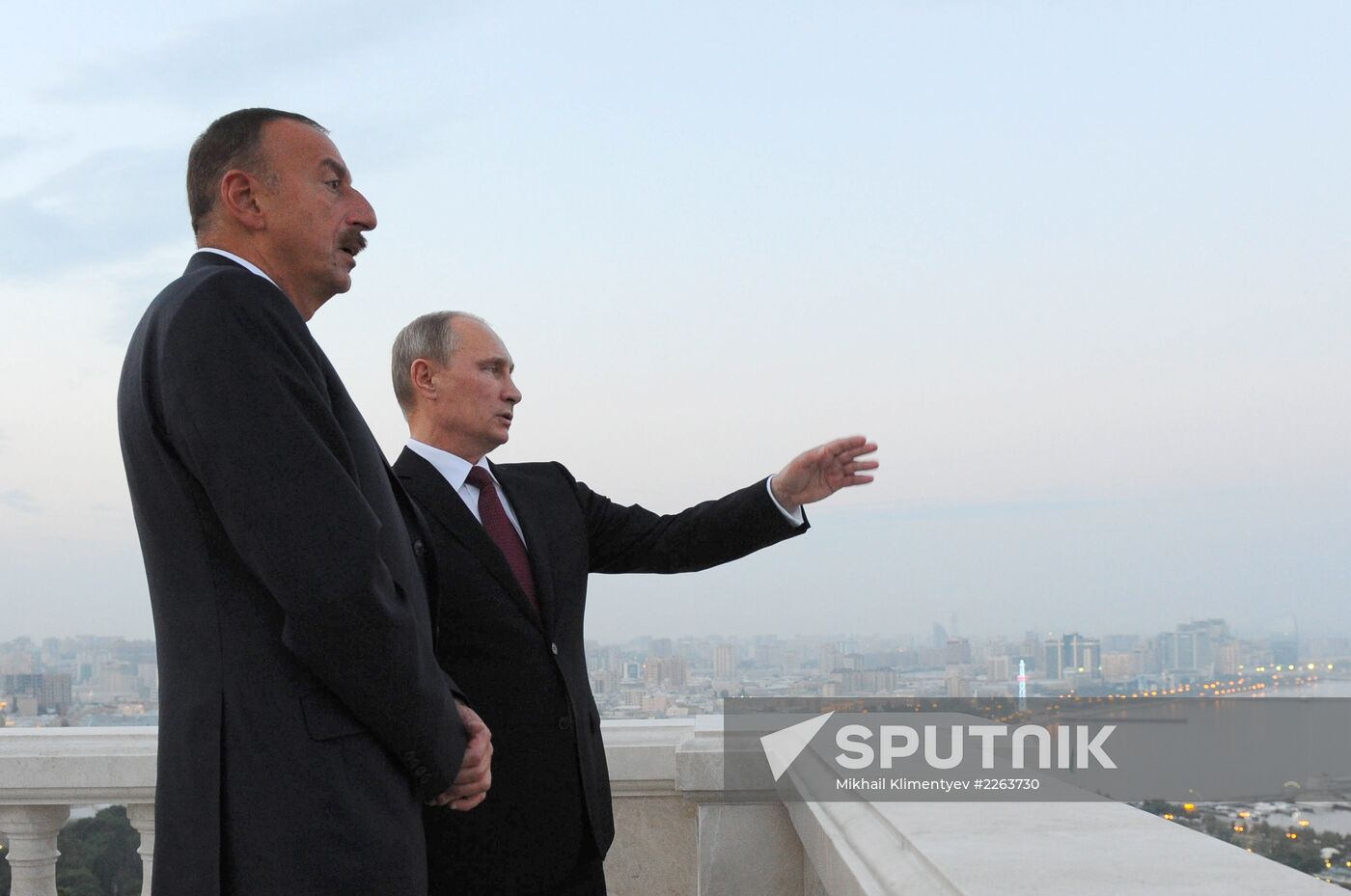 Vladimir Putin visits Azerbaijan