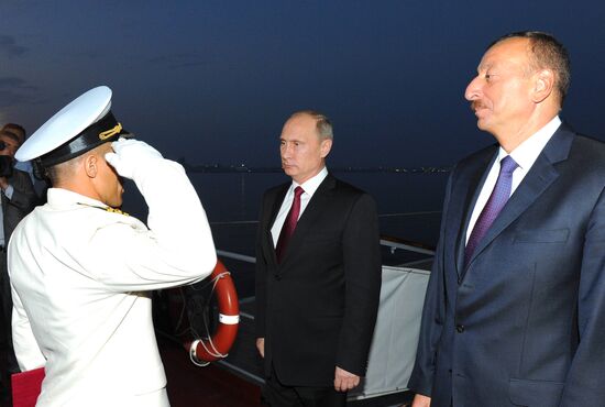 Vladimir Putin visits Azerbaijan