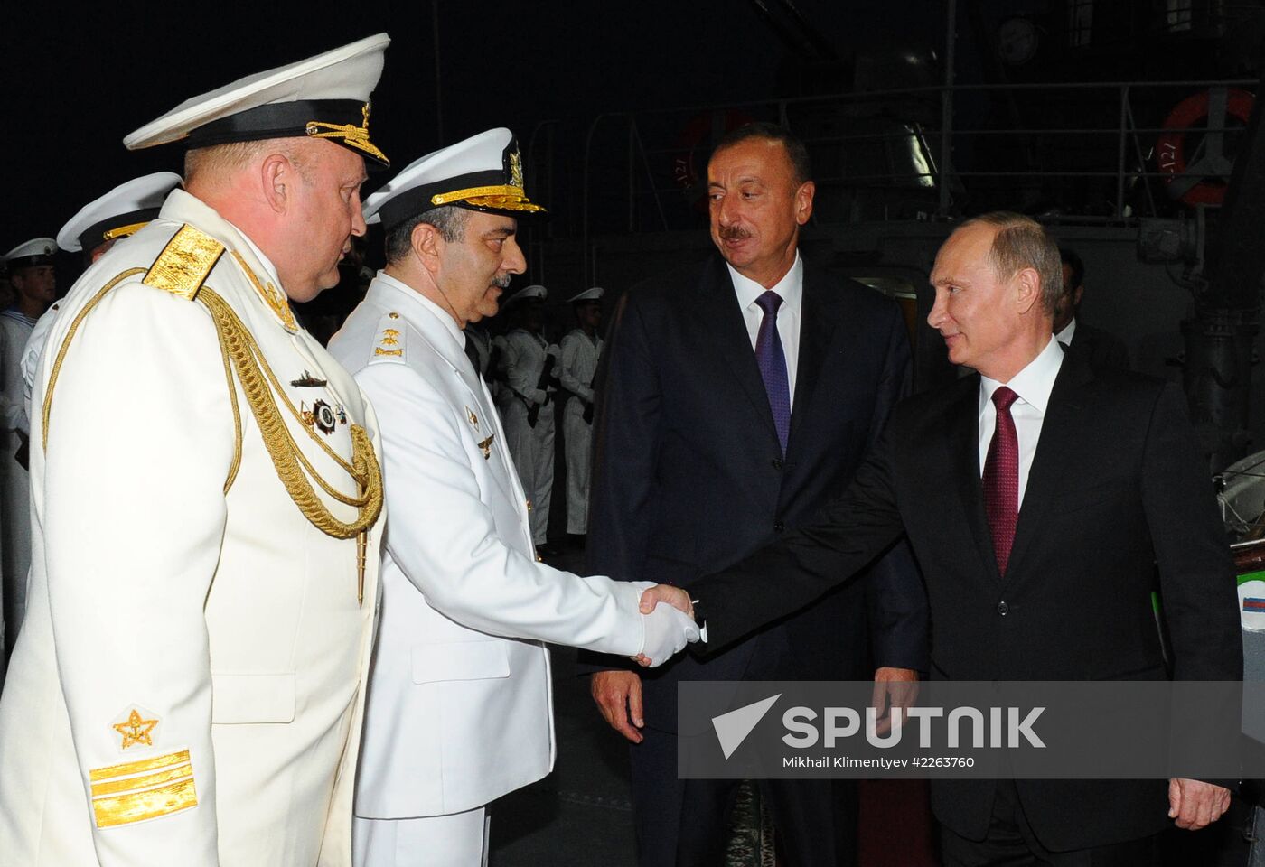 Vladimir Putin visits Azerbaijan