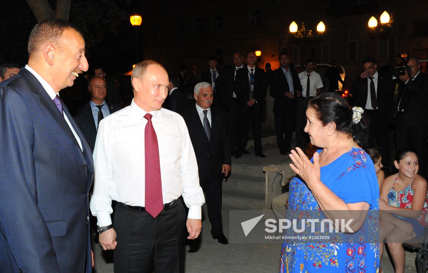 Vladimir Putin visits Azerbaijan