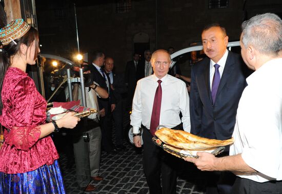 Vladimir Putin visits Azerbaijan
