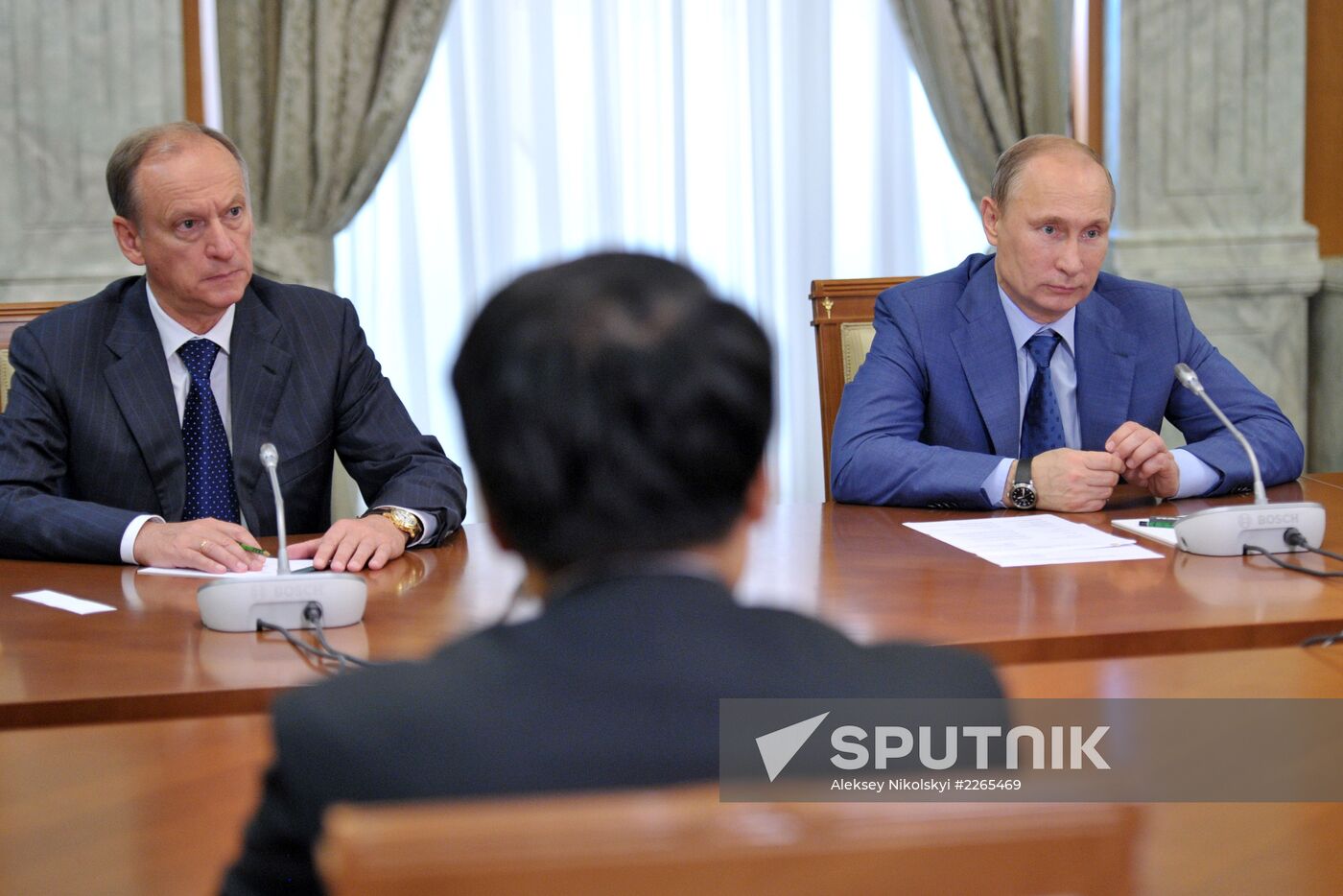 Vladimir Putin meets with Yang Jiechi