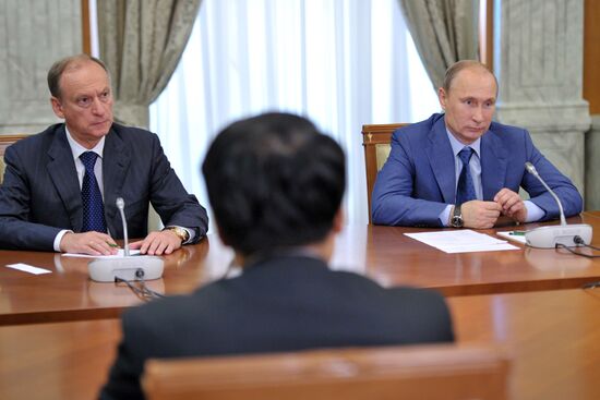 Vladimir Putin meets with Yang Jiechi