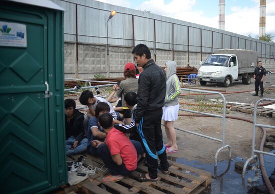 Mikhail Degtyarev visits camp for illegal migrants