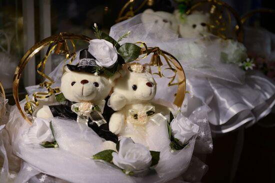 Wedding and evening wear trade show in Moscow