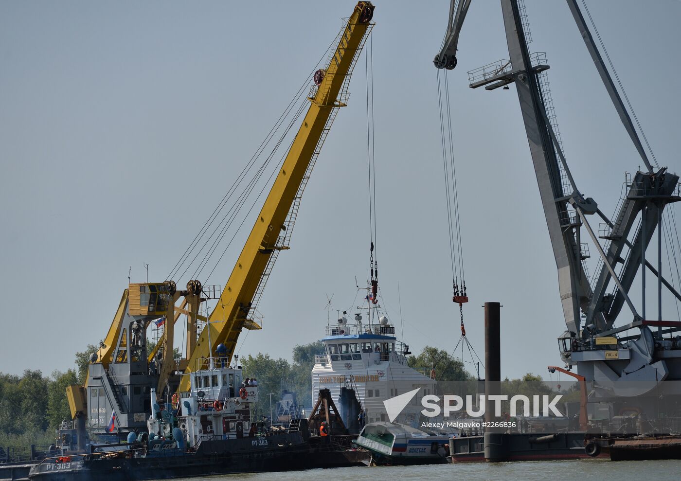 Sunken passenger ship lifted from Irtysh River