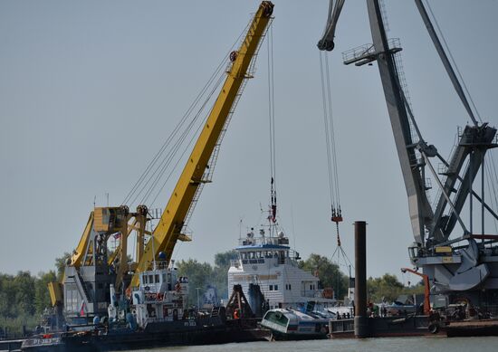 Sunken passenger ship lifted from Irtysh River