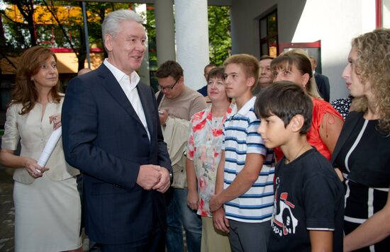 Sergei Sobyanin inspects new building of school №446