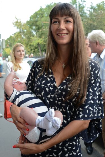 'School of Modern Drama' theater cast hold meeting