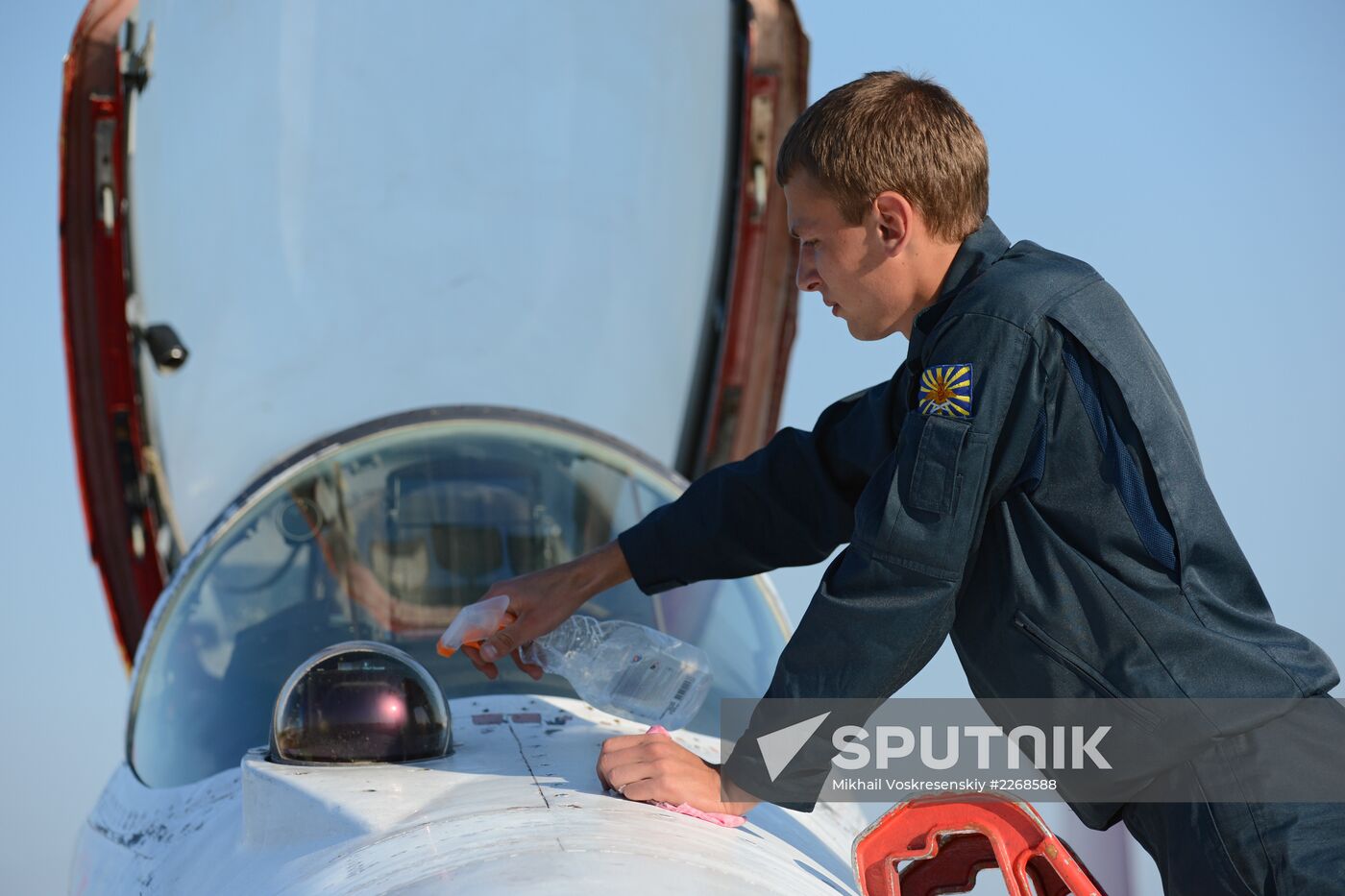 Crews in training for MAKS-2013 international air show