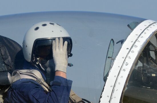 Crews in training for MAKS-2013 international air show