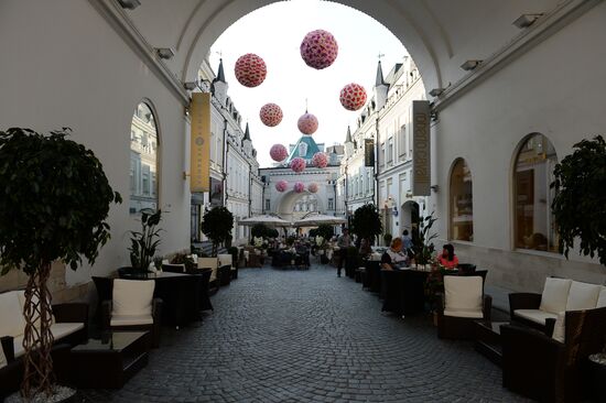 Pedestrian area on Nikolskaya Street, Moscow