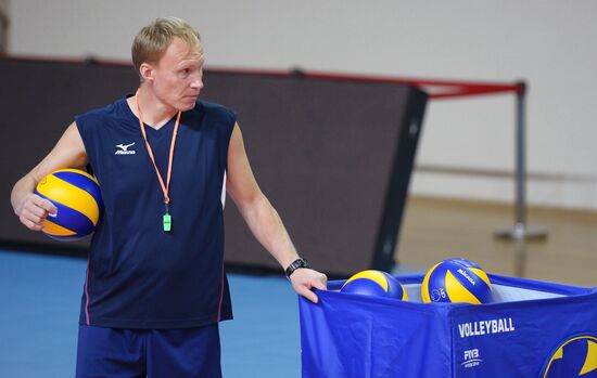 Volleyball. Russian national junior team readies for world cup