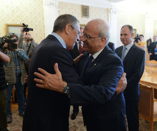 Russian FM Lavrov meets with Palestinian delegation head