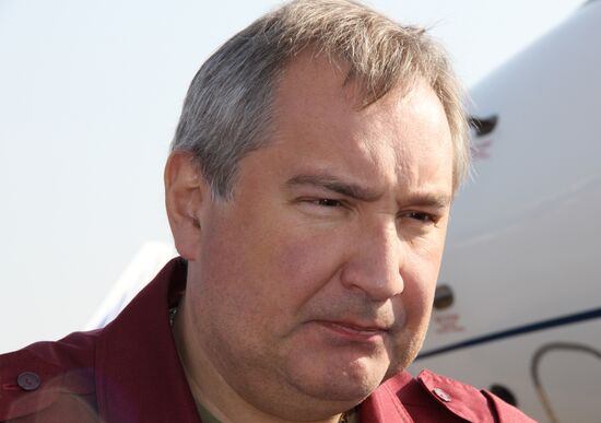 Rogozin visits Vostochny Space Center project in Uglegorsk