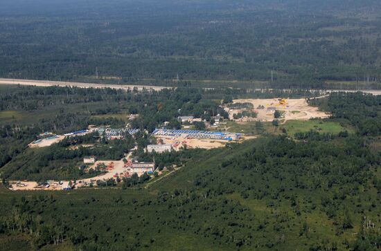 Rogozin visits Vostochny Space Center project in Uglegorsk