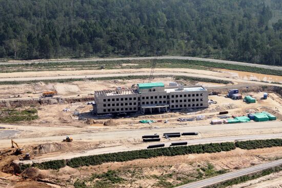 Rogozin visits Vostochny Space Center project in Uglegorsk