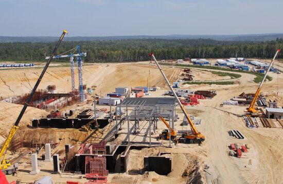 Rogozin visits Vostochny Space Center project in Uglegorsk