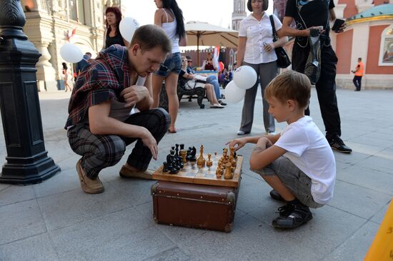 Pedestrian area on Nikolskaya Street, Moscow