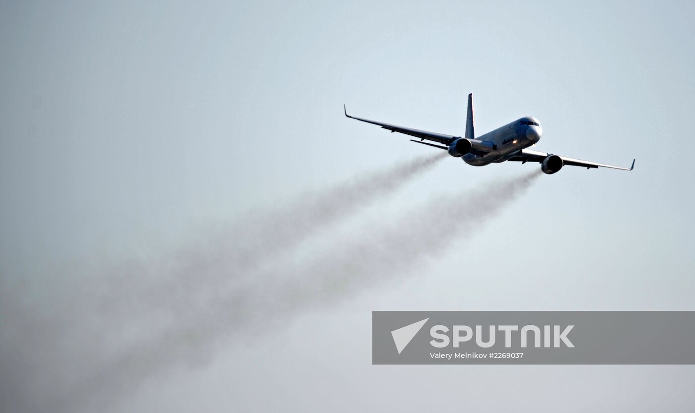 Training flights for air show MAKS-2013