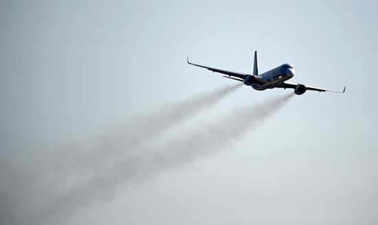 Training flights for air show MAKS-2013