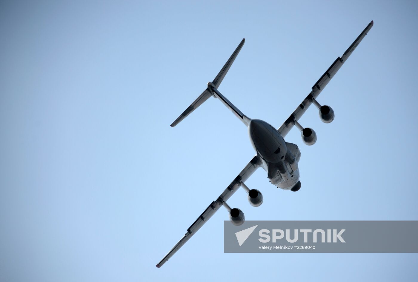 Training flights for air show MAKS-2013