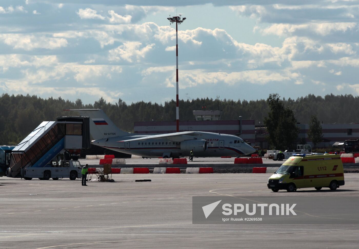 An-148 aircraft lands safely at Pulkovo Airport