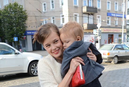 Actress Yekaterina Shpitsa and her son German