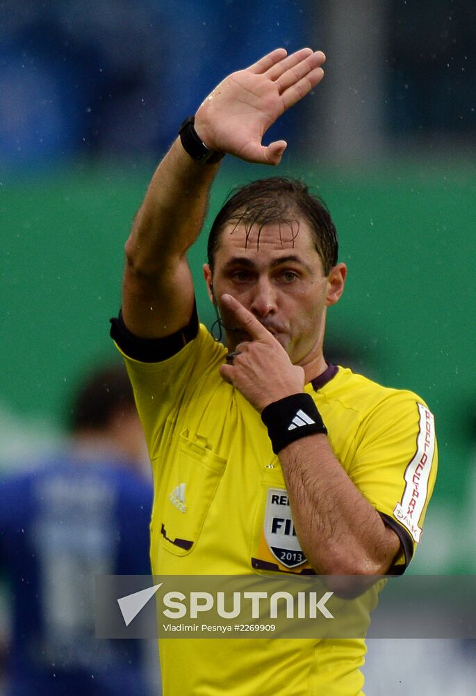Russian Football Premier League. Dynamo vs. Zenit
