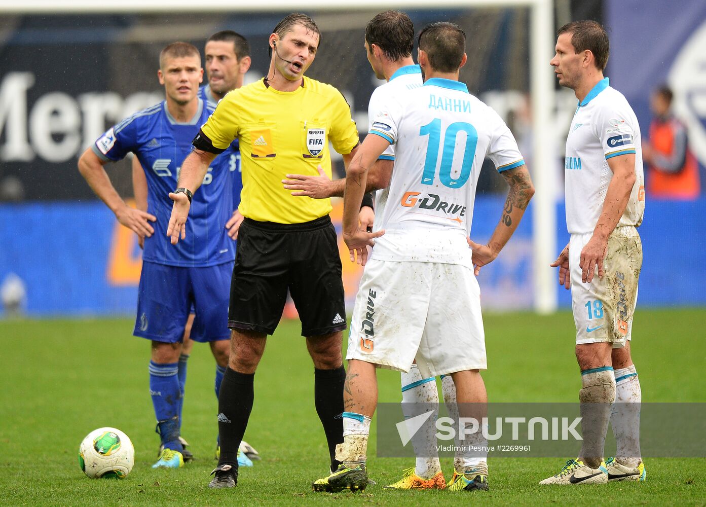 Russian Football Premier League. Dynamo vs. Zenit