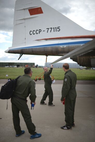 MAKS 2013 airshow kicks off