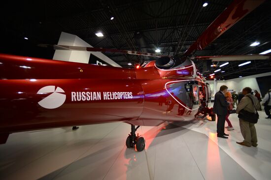 MAKS 2013 airshow kicks off