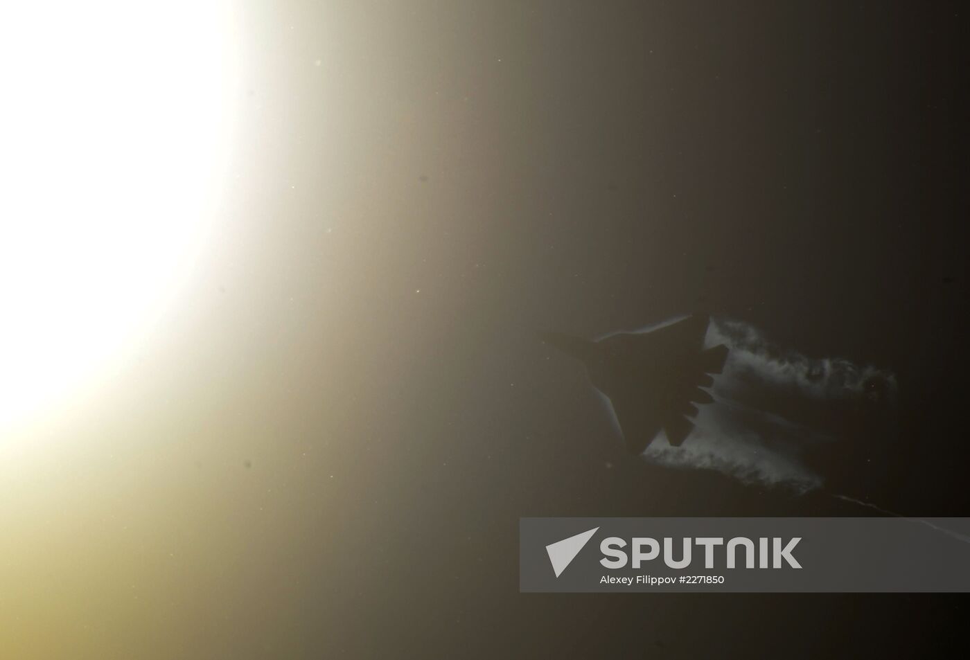 MAKS 2013 airshow kicks off