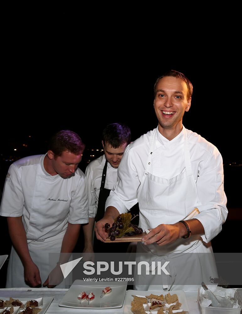 Russian-French gastronomic seasons open in Cannes