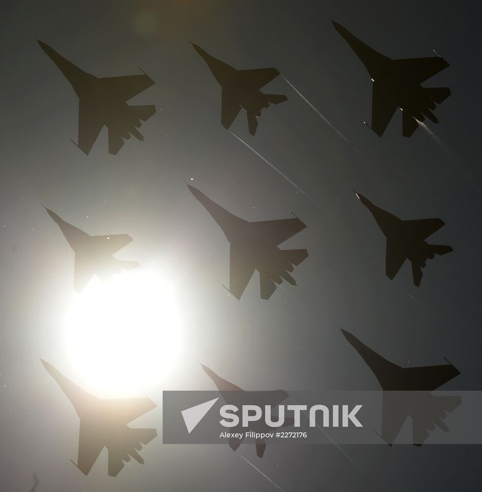 Air show at MAKS 2013
