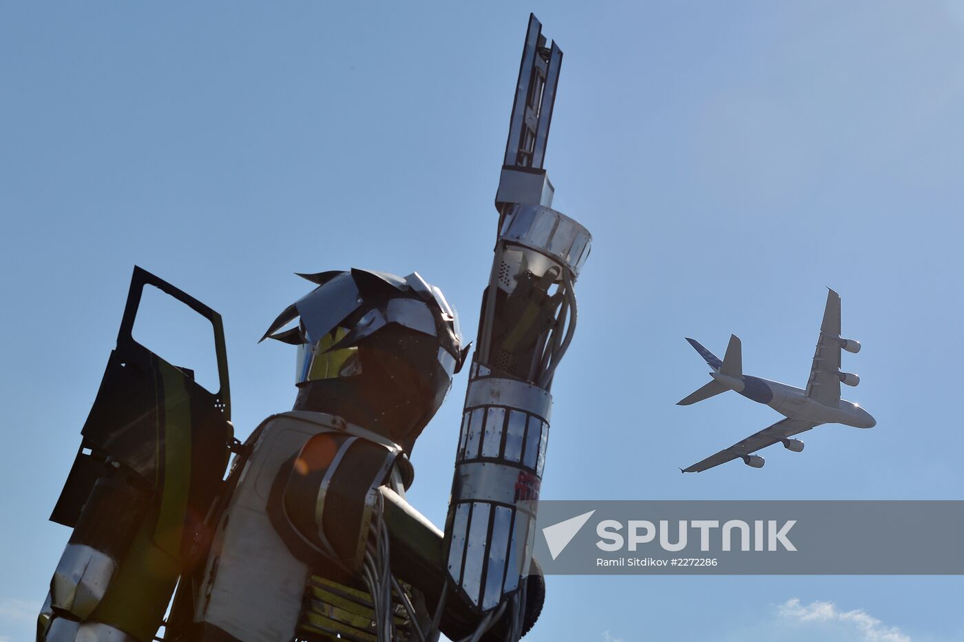 Air show at MAKS 2013
