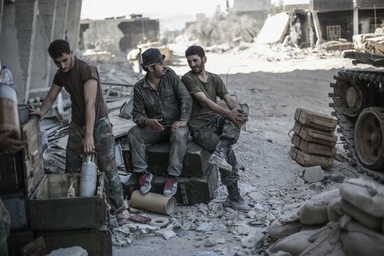 Syrian Army in Damascus surburb